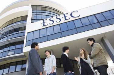 ESSEC Business School, Сент-Понтуаз