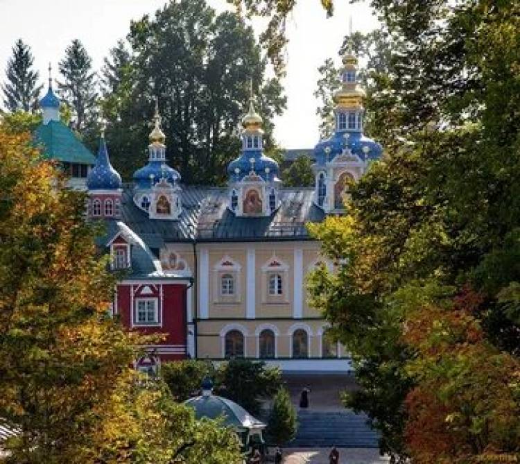 Школьные туры по России. Псков-Печоры-Пушкинские горы детям